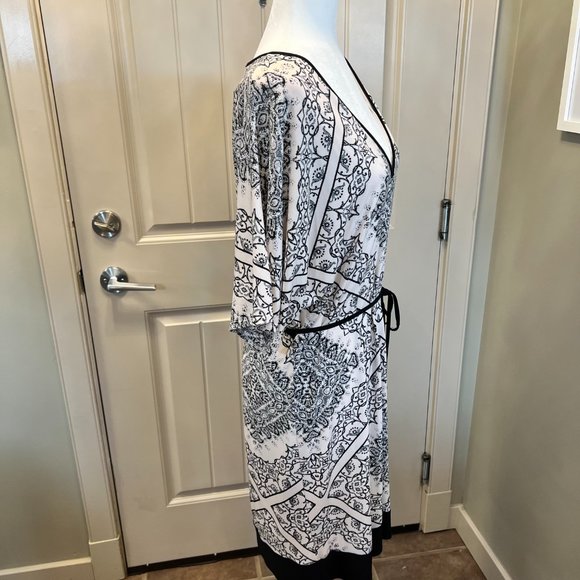 Le Chateau Ladies Dress - Picture 4 of 6